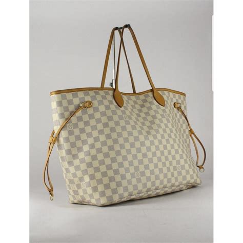 white neverfull.